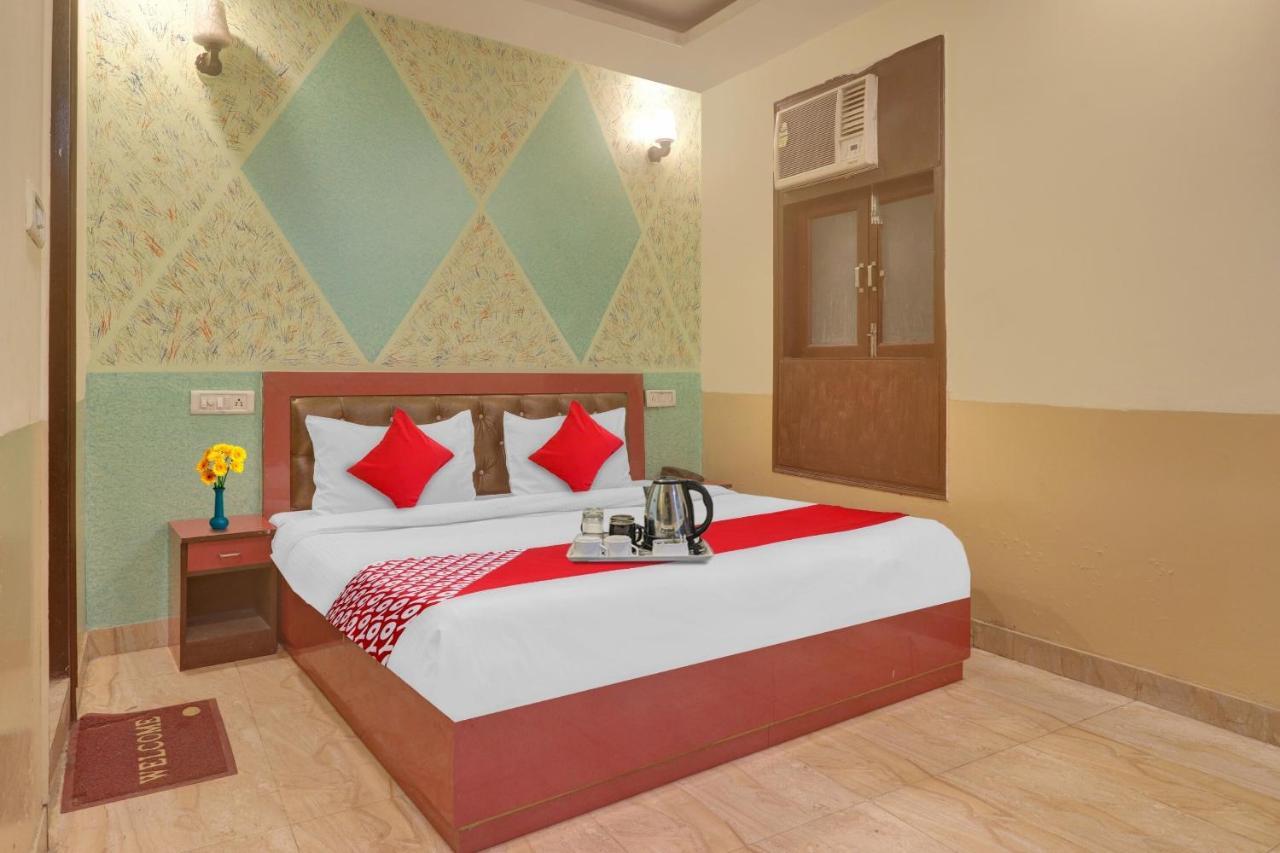 Hotel O Prince Home Stay Near Ambience Mall New Delhi Exterior photo